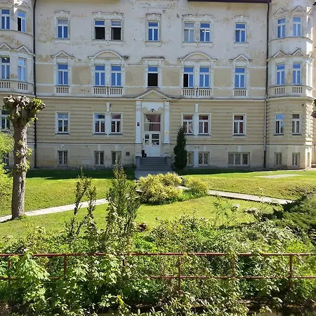 Akropolis, Eco Breakfasts From Farm ゲストハウス 3*