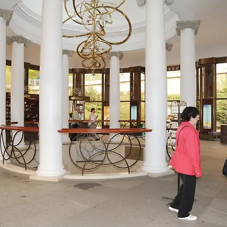 Akropolis, Eco Breakfasts From Farm 3*