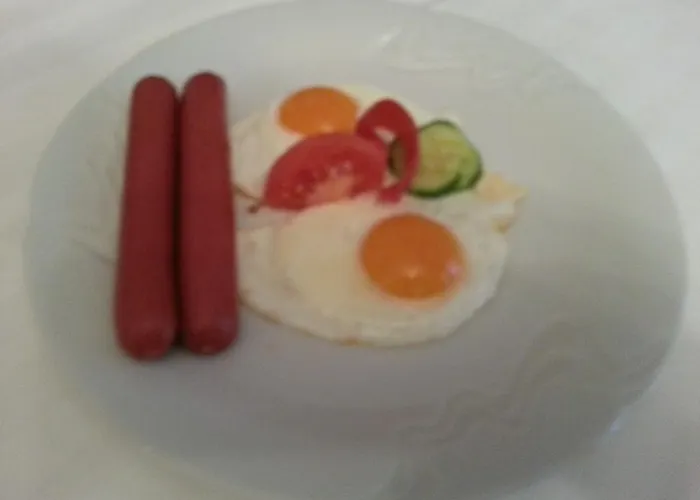 Pensjonat Akropolis, Eco Breakfasts From Farm 3*