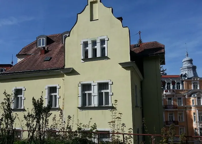 Pensjonat Akropolis, Eco Breakfasts From Farm 3*