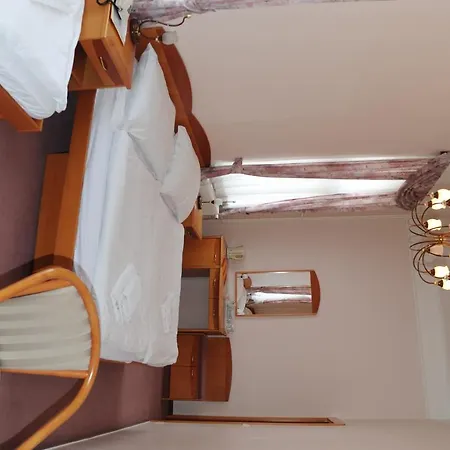 Akropolis, Eco Breakfasts From Farm