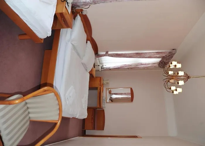 Akropolis, Eco Breakfasts From Farm