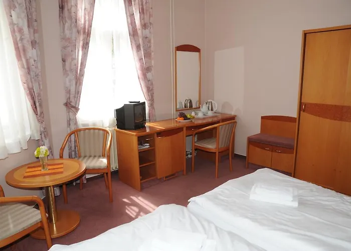 Akropolis, Eco Breakfasts From Farm Mariënbad