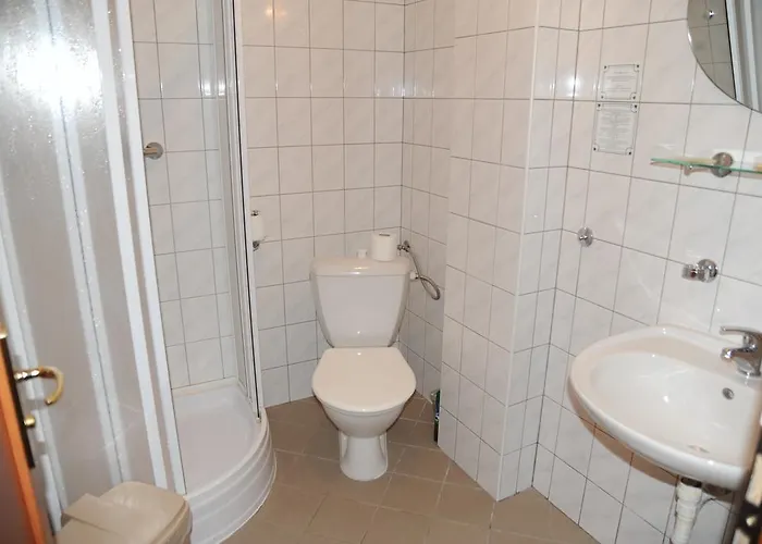 Gasthuis Akropolis, Eco Breakfasts From Farm 3*