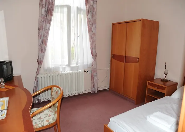 Gasthuis Akropolis, Eco Breakfasts From Farm 3*